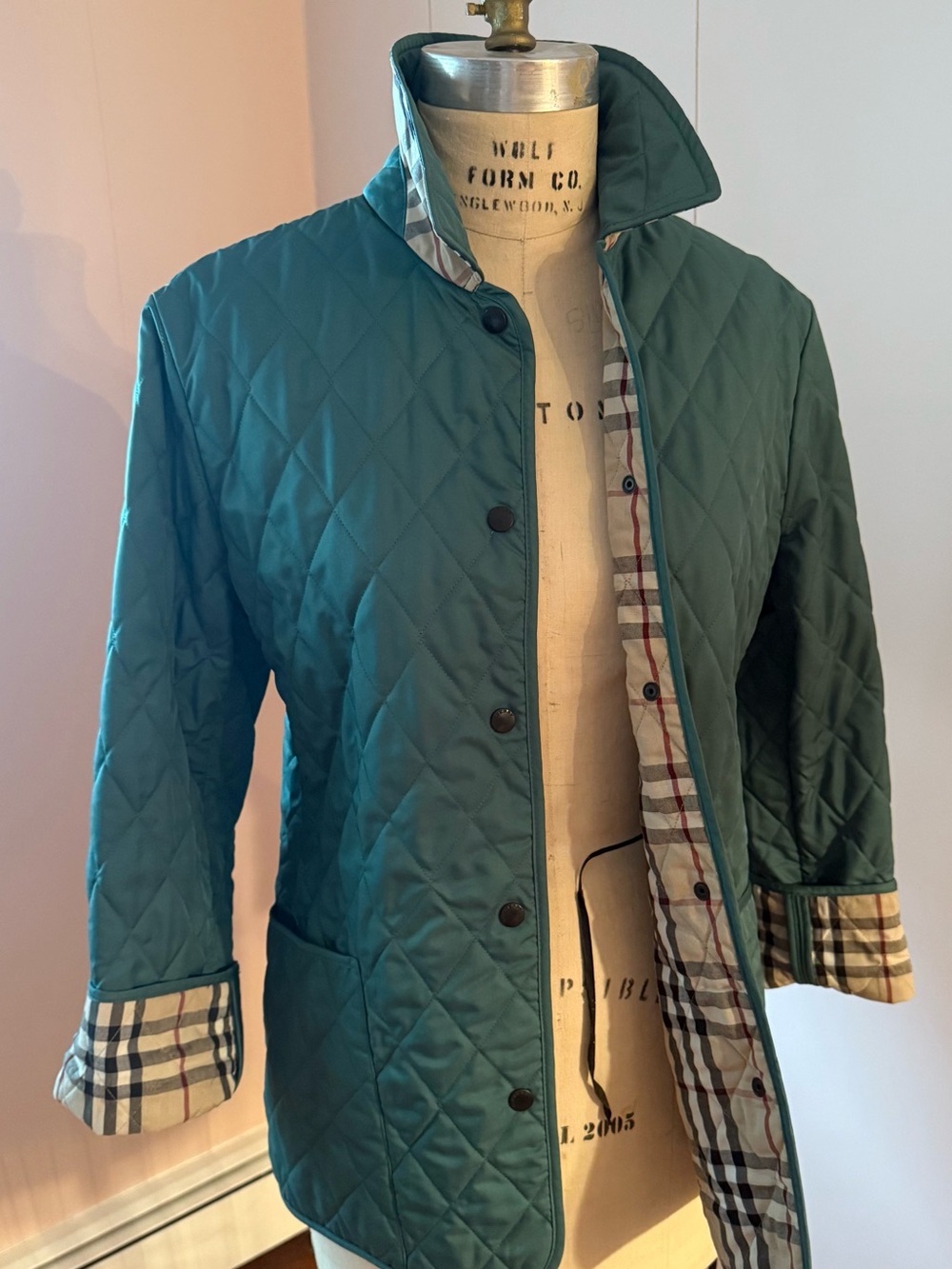 ⁠Authentic Burberry London Quilted Barn Jacket Teal Green Nova Check Size S⁠